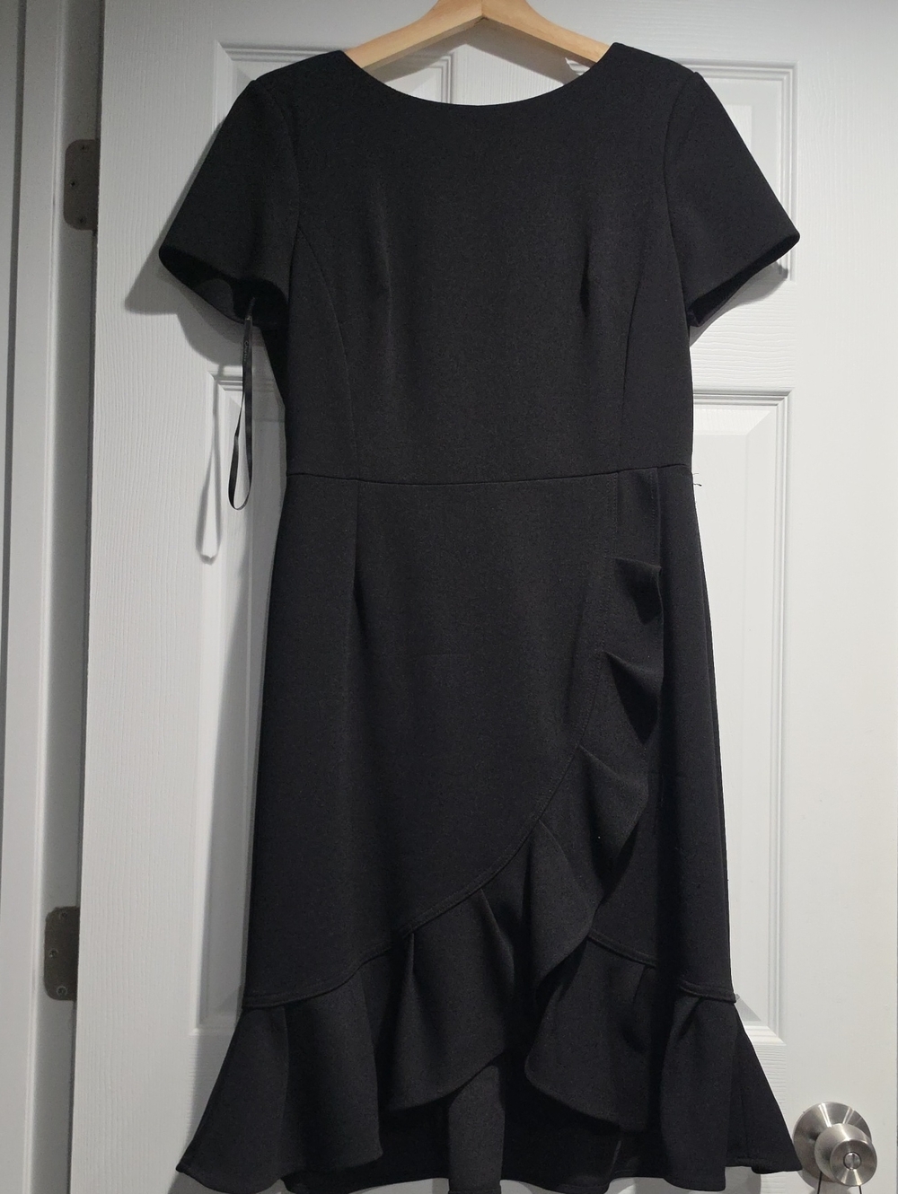 Calvin Klein Black Short-Sleeve Ruffle-Hem Dress